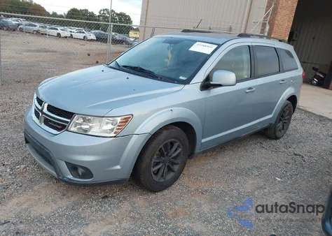 2013 Dodge Journey Sxt z USA, uszkodzony, nr VIN 3C4PDCBB5DT556817